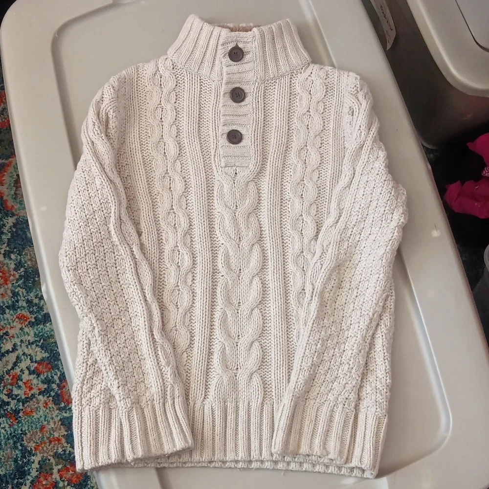 Gap cable knit sweater
